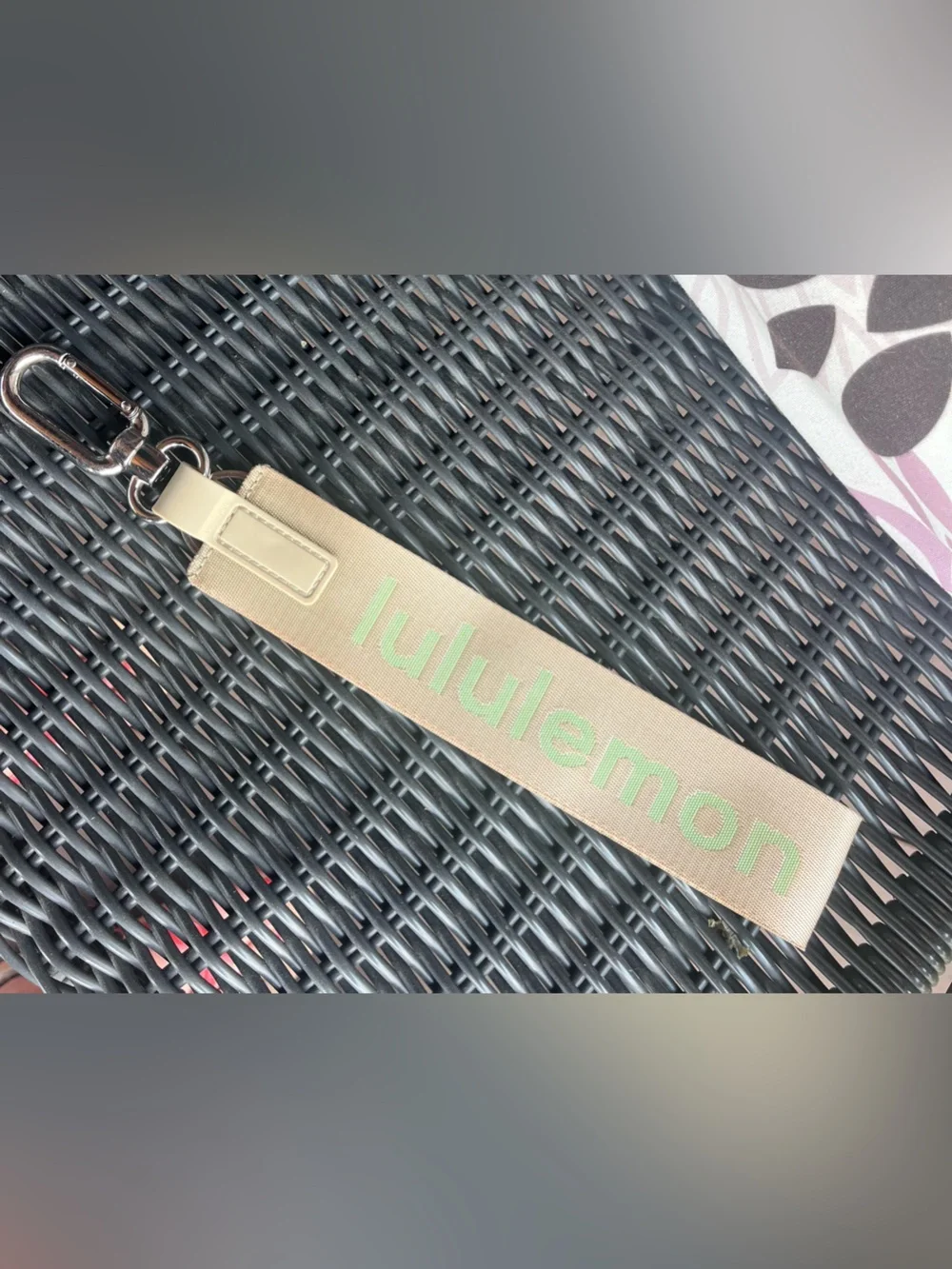 Lululemon Never Lost Keychain in Trench/Pistachio 13